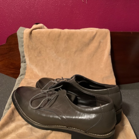 Tomboy Toes Downtown Dapper shoes - Picture 4 of 6